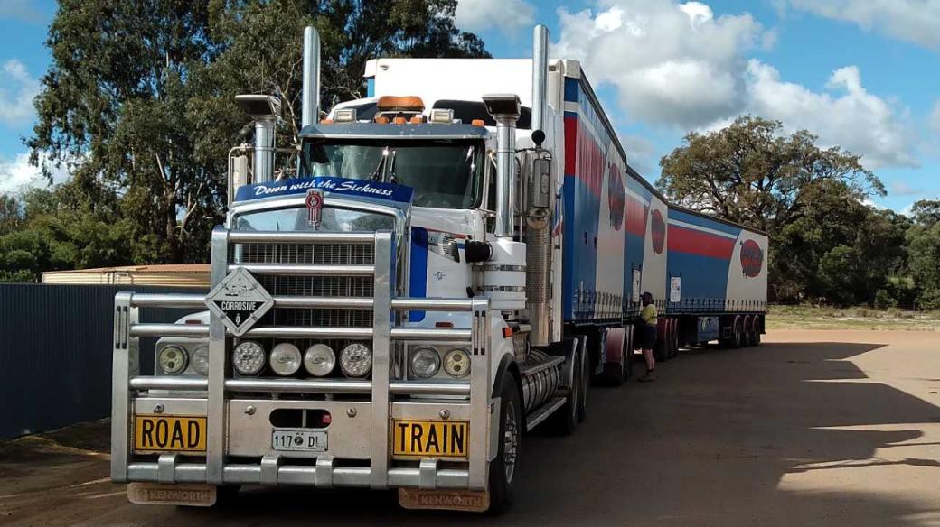 Nadrozměrná nákladní auta v Austrálii