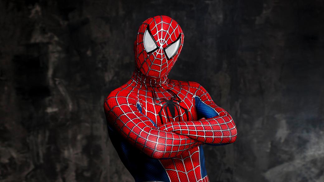 Fanoušek v kostýmu Spidermana