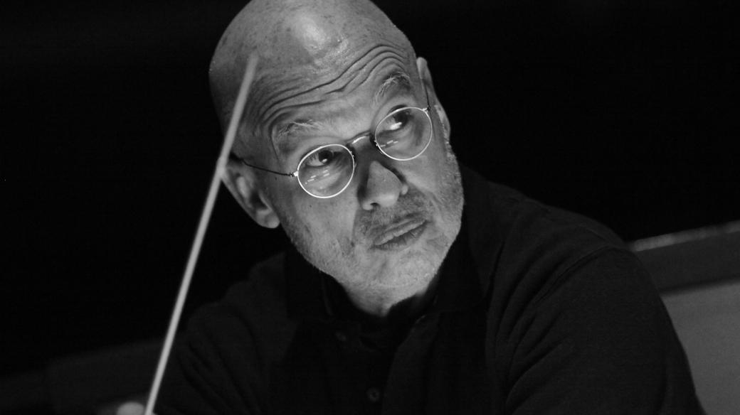 Dirigent Dennis Russell Davies