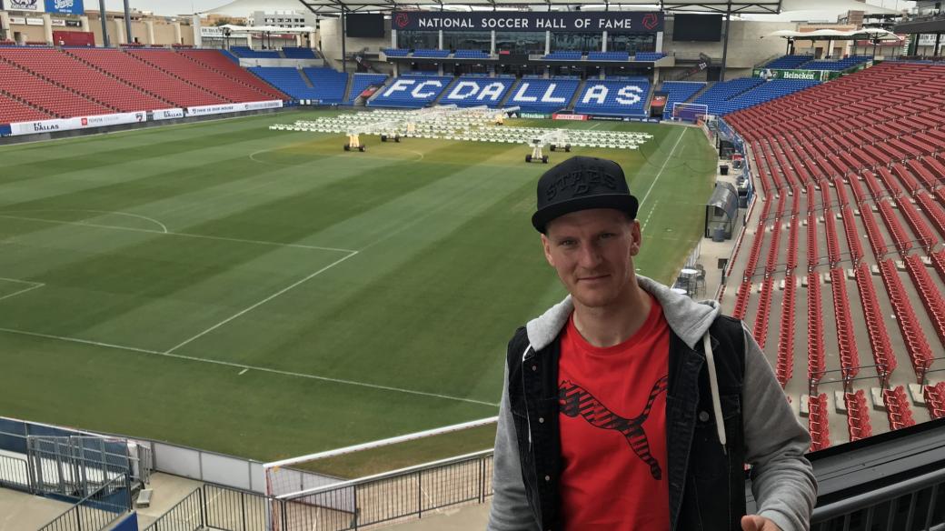 Fotbalista Zdeněk Ondrášek si v texaském Dallasu pochvaluje především slunečné počasí