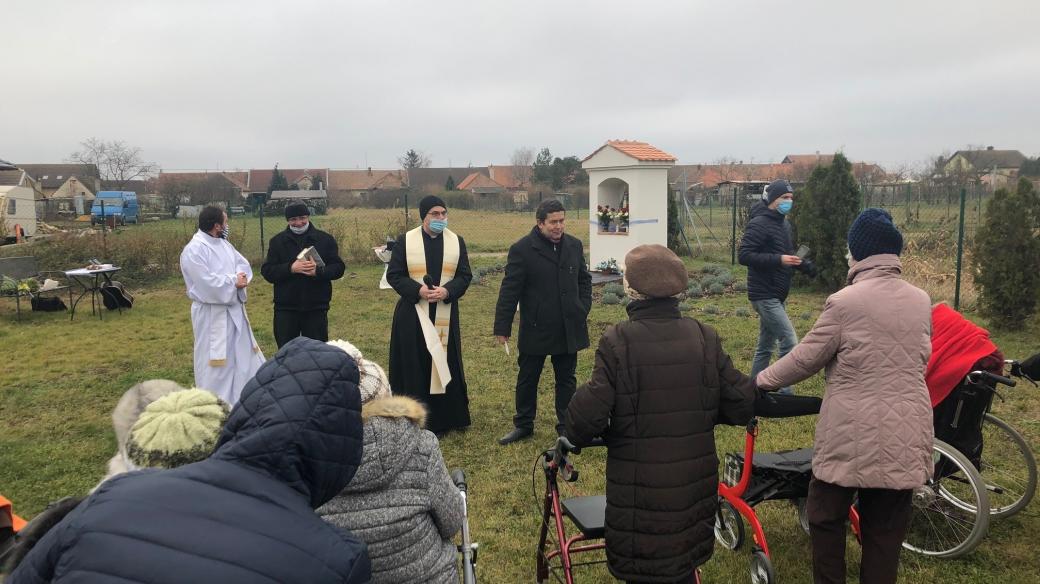 Senioři z domova SeneCura na Znojemsku dostali svůj vánoční dárek v předstihu