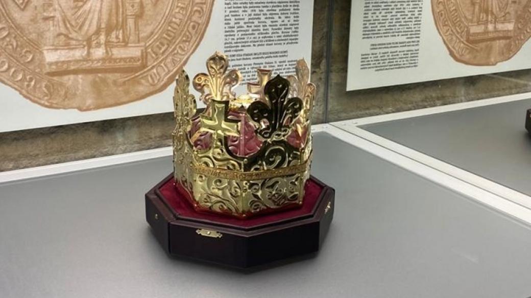 V turnovském muzeu vystavují kopii pohřební koruny krále Přemysla Otakara II.