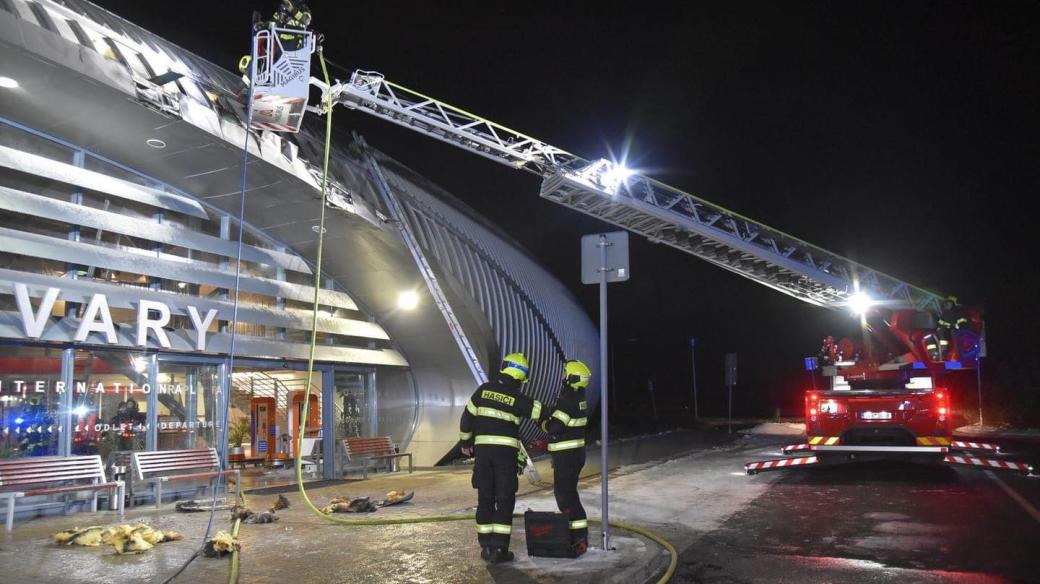 Požár letiště v Karlových Varech