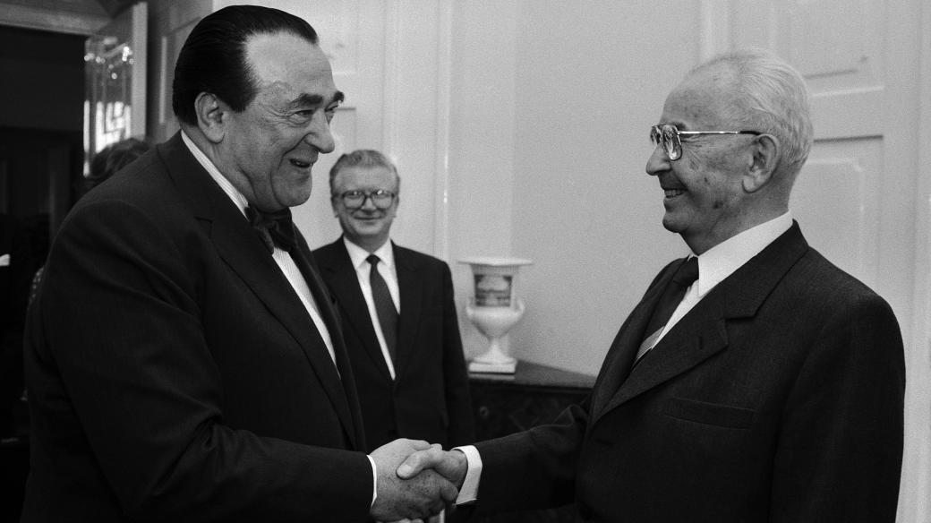 Vydavatelský magnát, politik a miliardář Robert Maxwell se 21. července 1989 na zámku v Lánech setkal s prezidentem Gustávem Husákem