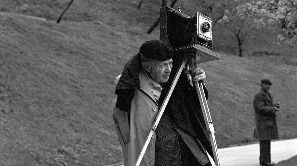 Josef Sudek s kamerou, Praha, 1967