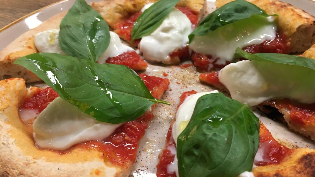 Pravá italská pizza Margherita 