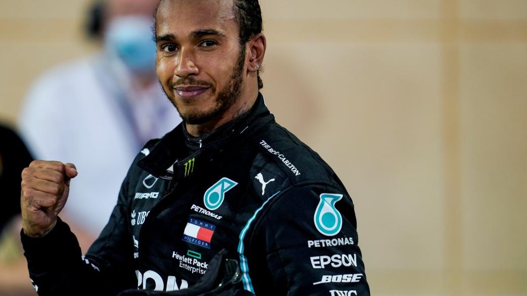 Pilot F1 Lewis Hamilton získal už sedm titulů mistra světa
