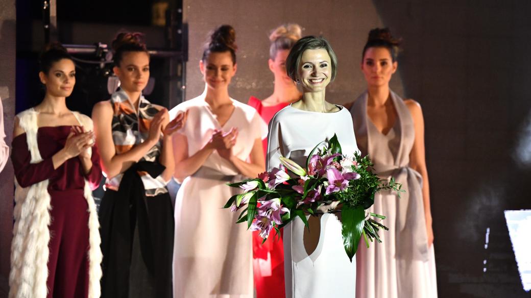 Návrhářka Zuzana Haková představuje modní kolekci na MODA Fashion Day[s]