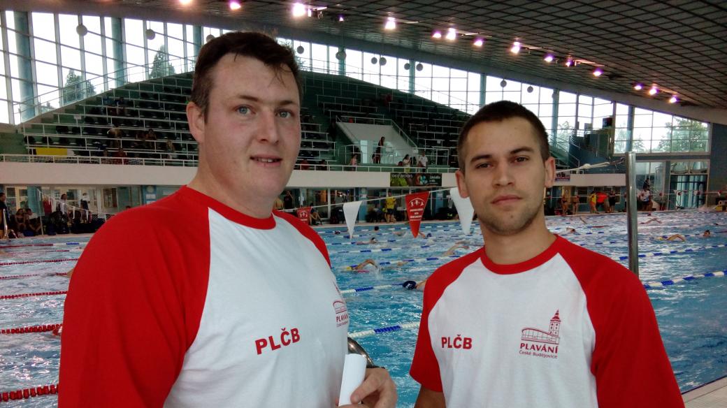 Předseda klubu Plavání České Budějovice Filip Pytel (vlevo) a místopředseda Tomáš Vymyslický