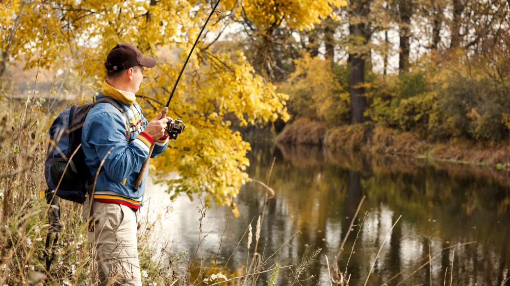 Rybaření, rybář, podzim