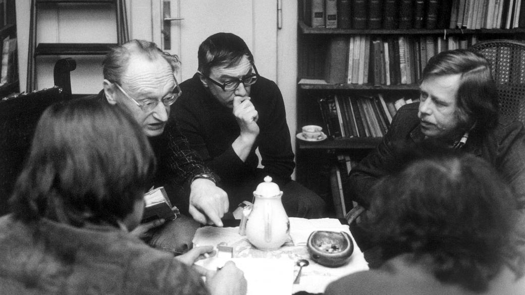 Jiří Hájek, Ladislav Hejdánek a Václav Havel v roce 1979