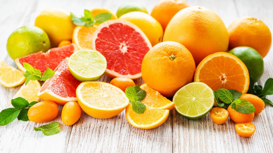 Citrusy, vitamín C, pomeranče, limety, citrony, grapefruity, zdravá strava, ovoce, prevence nachlazení, ilustrační foto