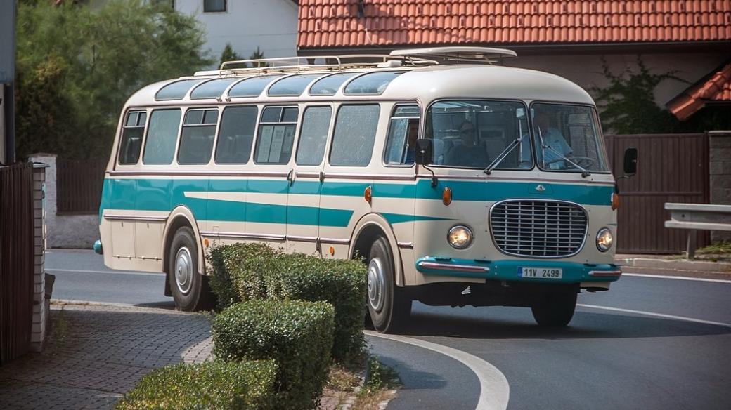 Historický autobus Škoda 706