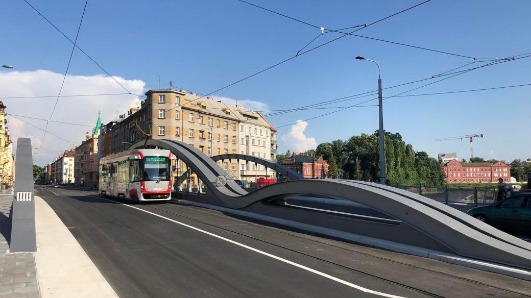 most Václava Rendera v Olomouci (lidově označován jako rejnok)