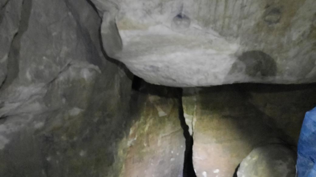 Jeskyně Sklepy pod Troskami