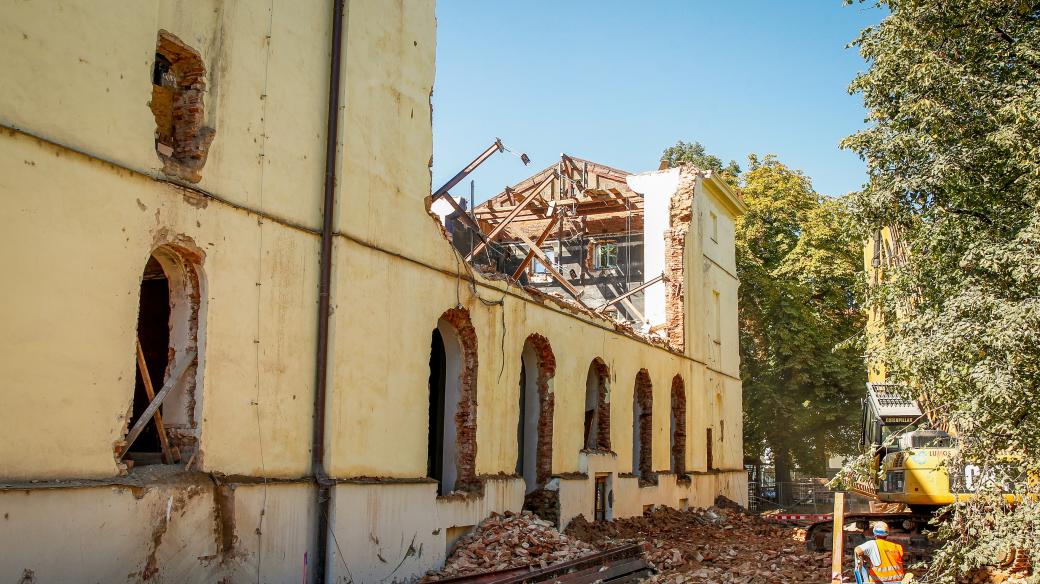 Přestavba kulturního domu Slavie v Českých Budějovicích
