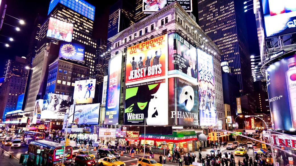 Ve slavné ulici Broadway v New Yorku byste našli mnoho divadel