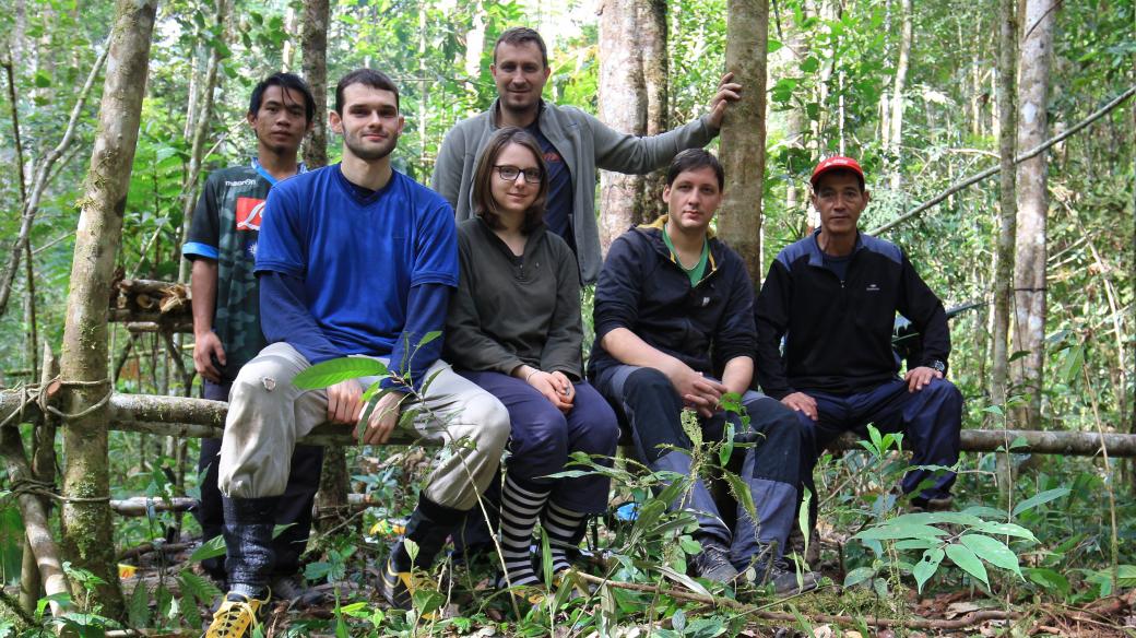 Výzkumný tým z Přírodovědecké fakulty Univerzity Palackého na Borneu