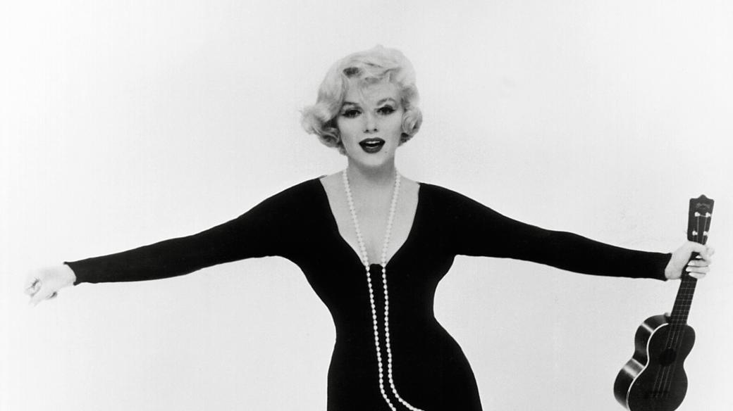 Marilyn Monroe jako Sugar z filmu Někdo to rád horké