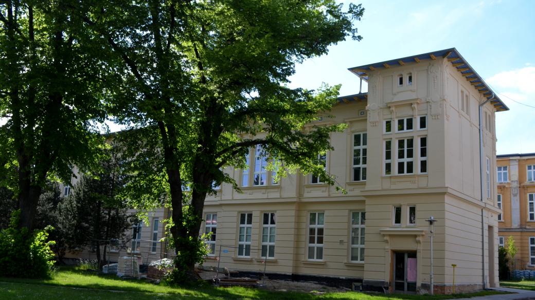 Opravy pavilonů Slezské nemocnice v Opavě