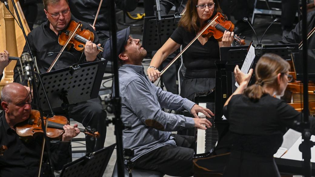 Tomáš Sýkora s orchestrem