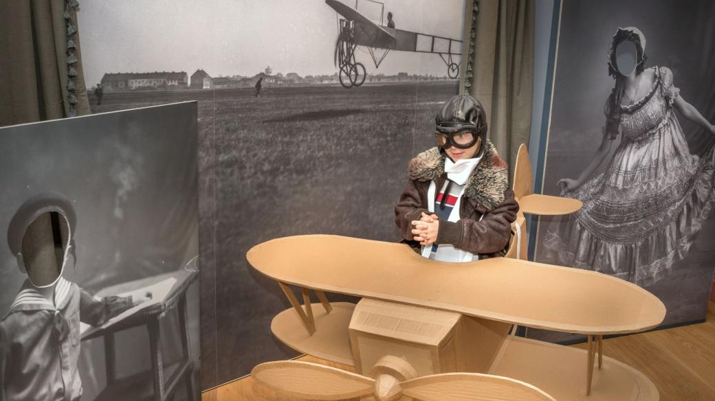 Na výstavě Zahraj si Pardubice se děti mohou stát pilotem