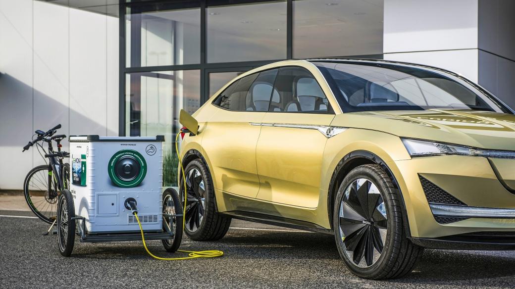 Škoda Auto DigiLab začíná v Praze testovat mobilní nabíjecí stanice pro elektromobily