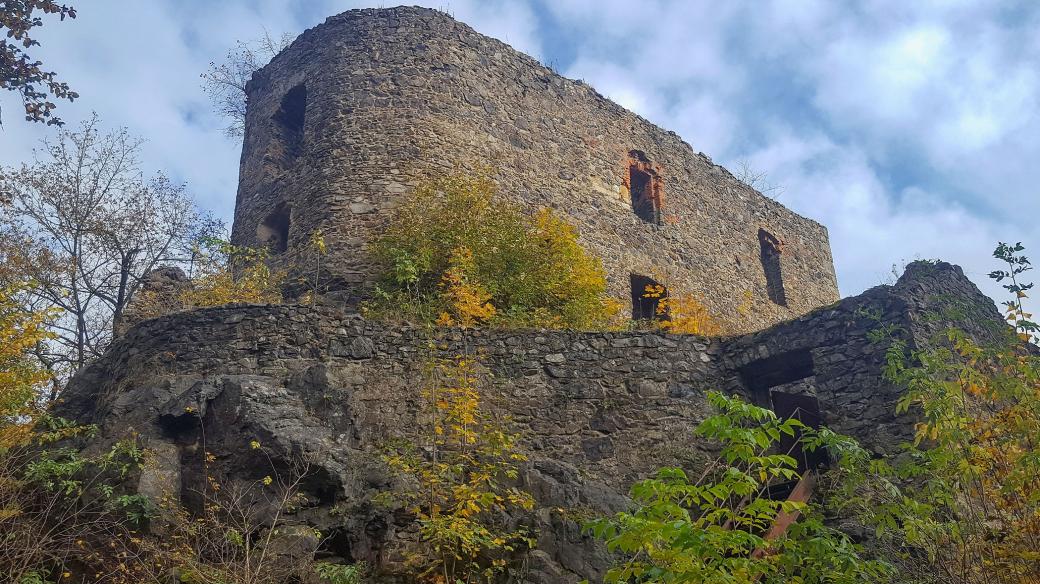 Zřícenina hradu Vlčtejna