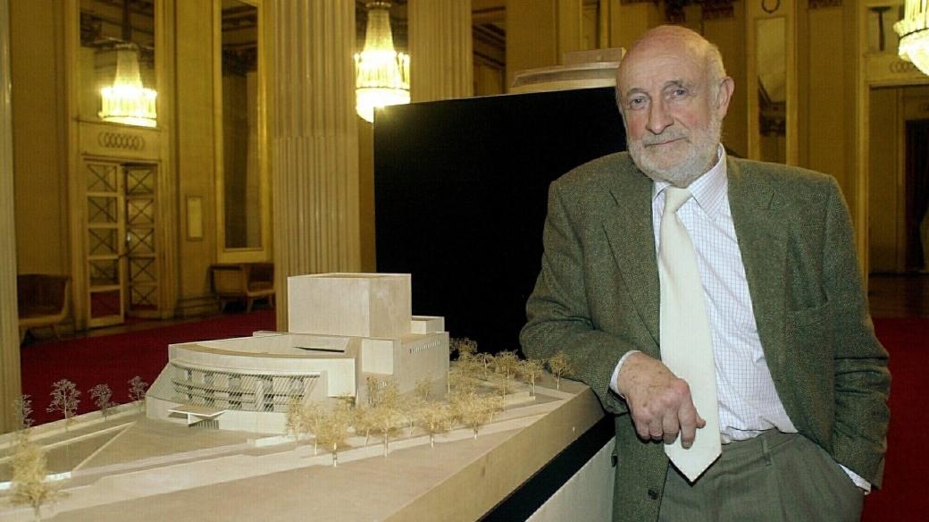 Zemřel italský architekt Vittorio Gregotti