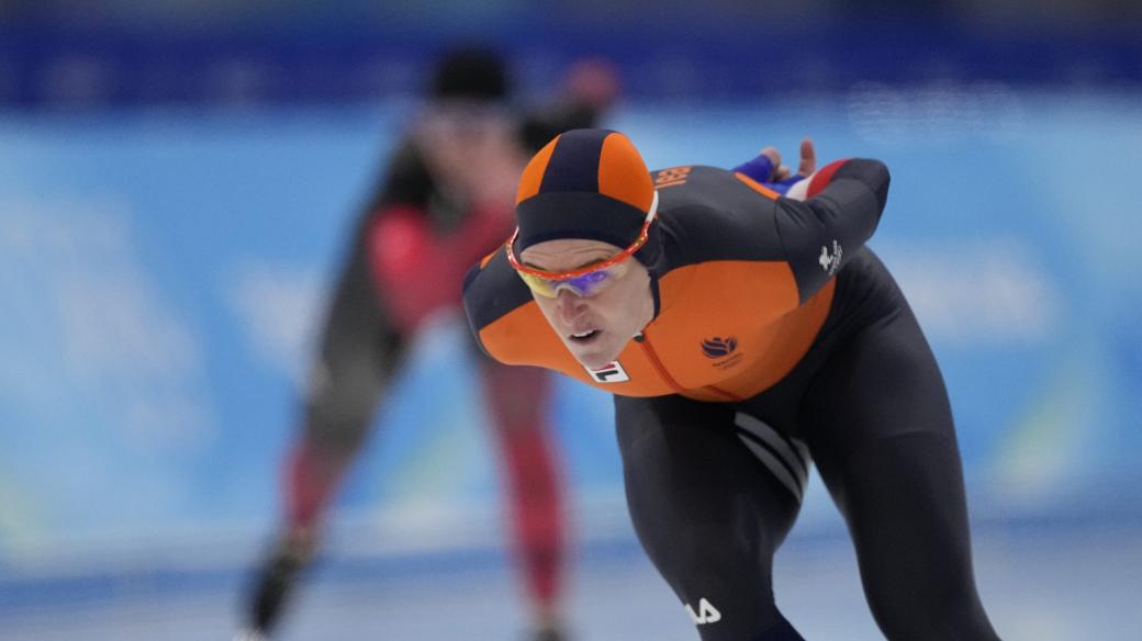 Nizozemská rychlobruslařka Ireen Wüstová během závodu na 1500 metrů na olympiádě v Pekingu