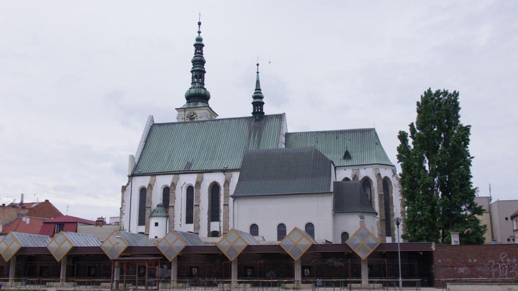 Kostel je dnes kombinací baroka a gotiky