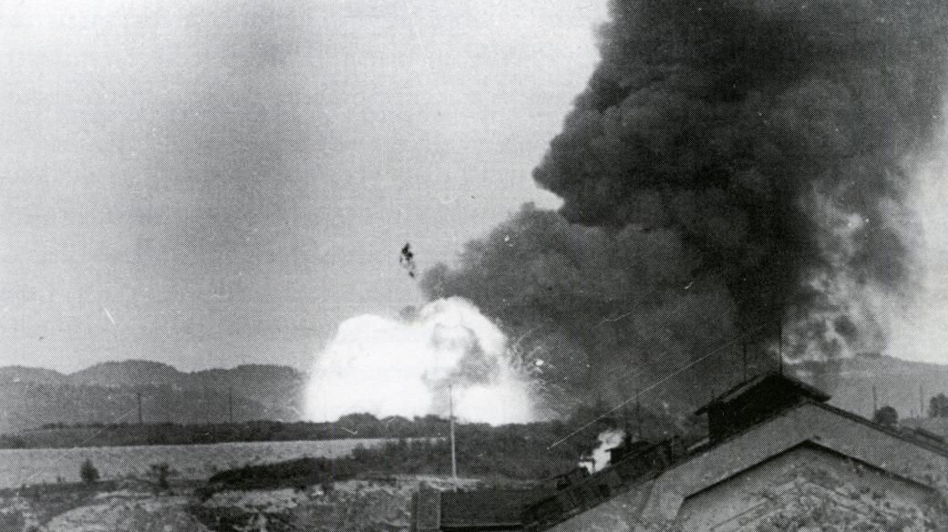 Historický snímek výbuchu.