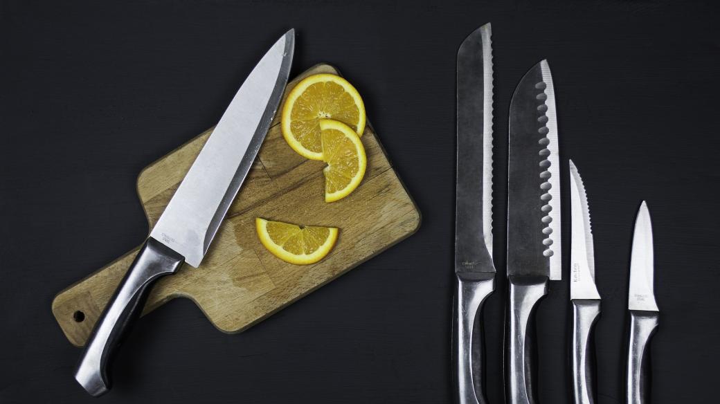 Nože v kuchyni (ilustrační foto)