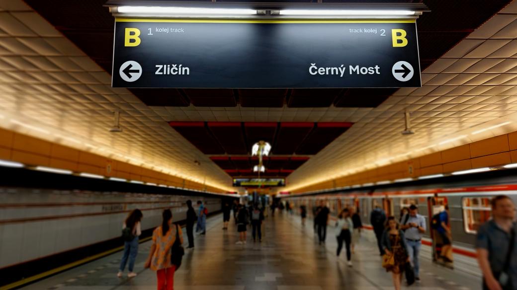 Nový orientační systém ve stanici metra Palmovka
