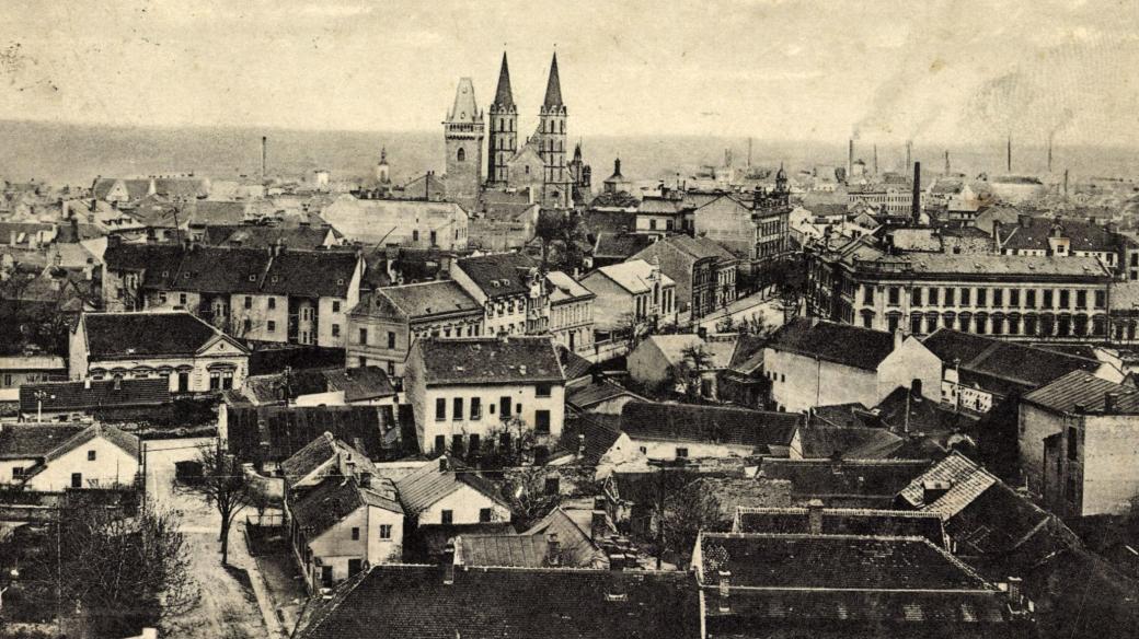 Kolín, Střední Čechy, výhled na město, továrny (1. pol. 20. stol.)