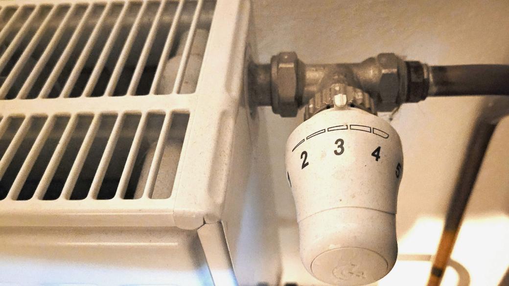Termostatické hlavice ventilů umožní nastavení rozdílné teploty v jednotlivých místnostech