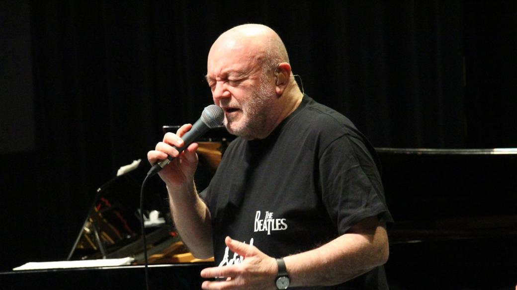 Peter Lipa s AMC Trio ve studiovém sále Českého rozhlasu České Budějovice