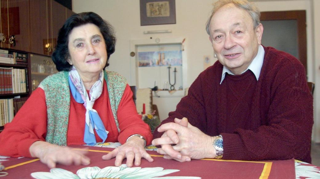 Manželé Libuše Čeřovská a Zbyněk Čeřovský emigrovali v rámci akce Asanace v roce 1984