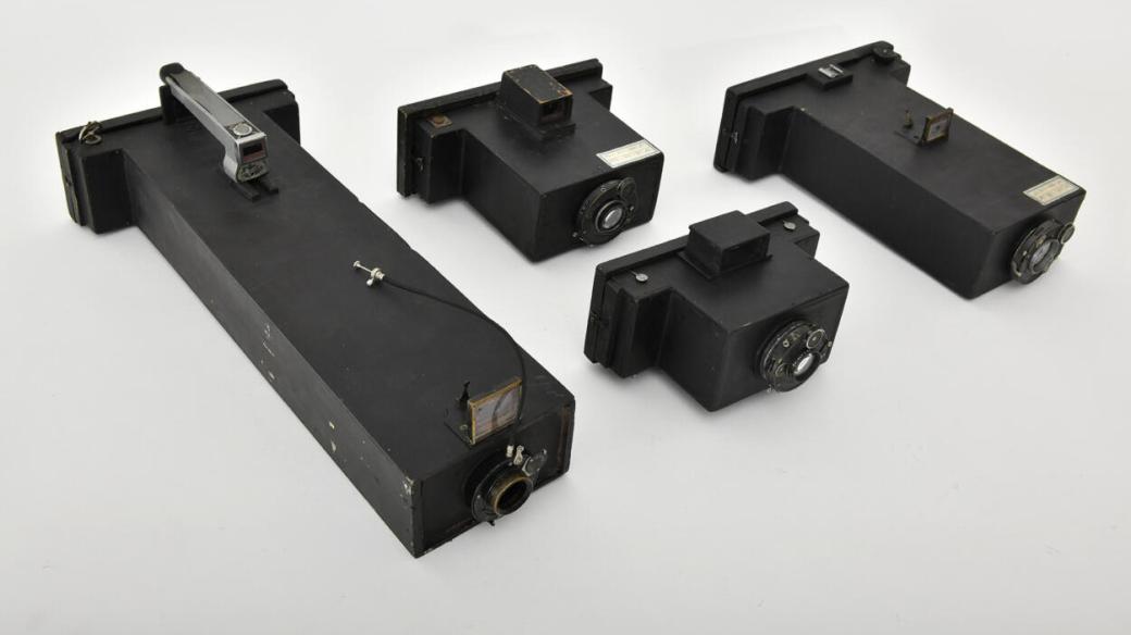 Experimentální fotoaparáty „bednaflexy“ Karla Gottsteina