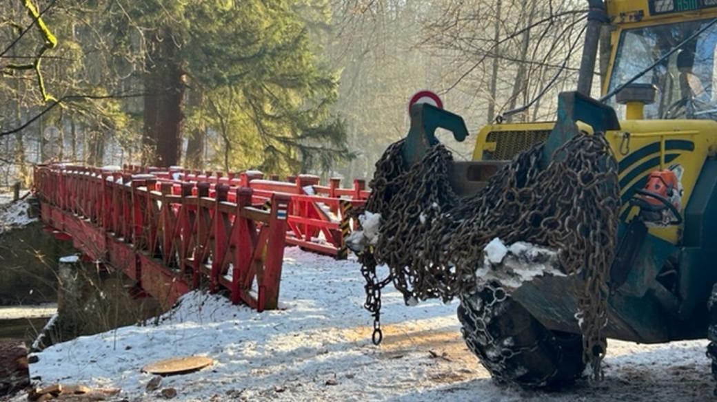 V Babiččině údolí obnoví Lesy ČR takzvaný Červený most. Padnou na něj až 200 let staré modříny