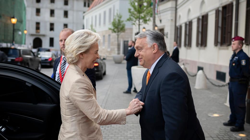 Šéfka Evropské komise Ursula von der Leyenová navštívila Budapešť, kde se sešla s maďarským premiérem Viktorem Orbánem