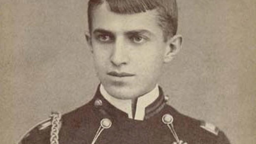 Americký spisovatel Stephen Crane v uniformě ve věku sedmnácti let, 1888
