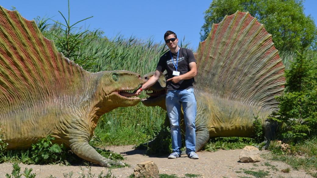 Popularizátor paleontologie Vladimír Socha napsal novou knížku s názvem Dinosauři: rekordy a zajímavosti