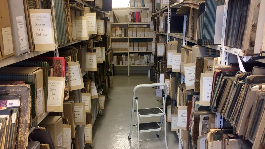 V budově v Pardubicích skladuje archív dva a půl kilometru dokumentů, zbytek v Přelouči a Hradci Králové