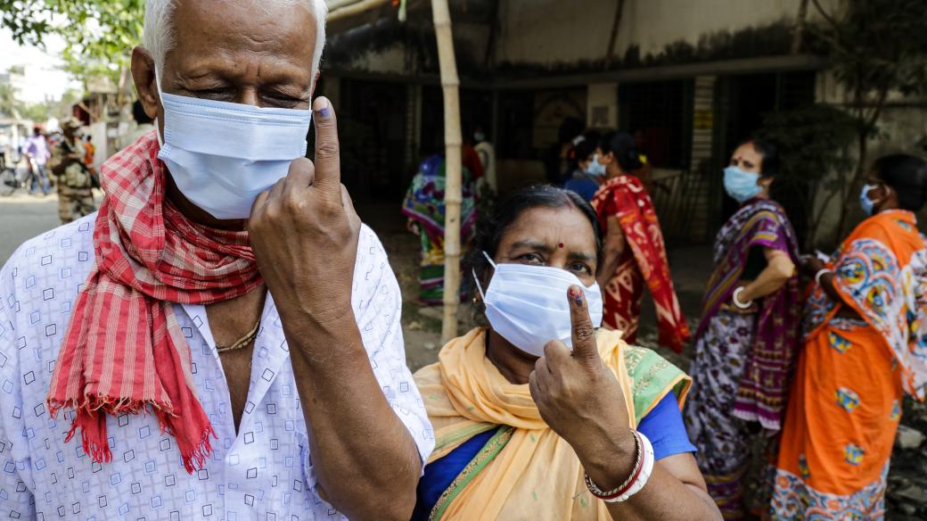 Volby v Indii probíhaly i v době pandemie