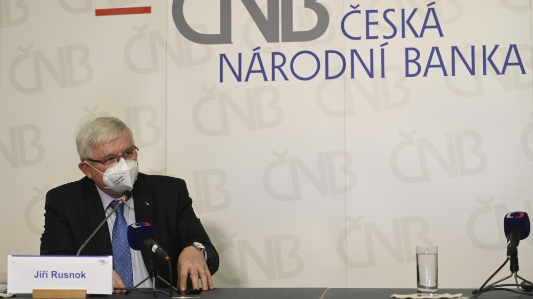 Guvernér České národní banky (ČNB) Jiří Rusnok po jednání bankovní rady