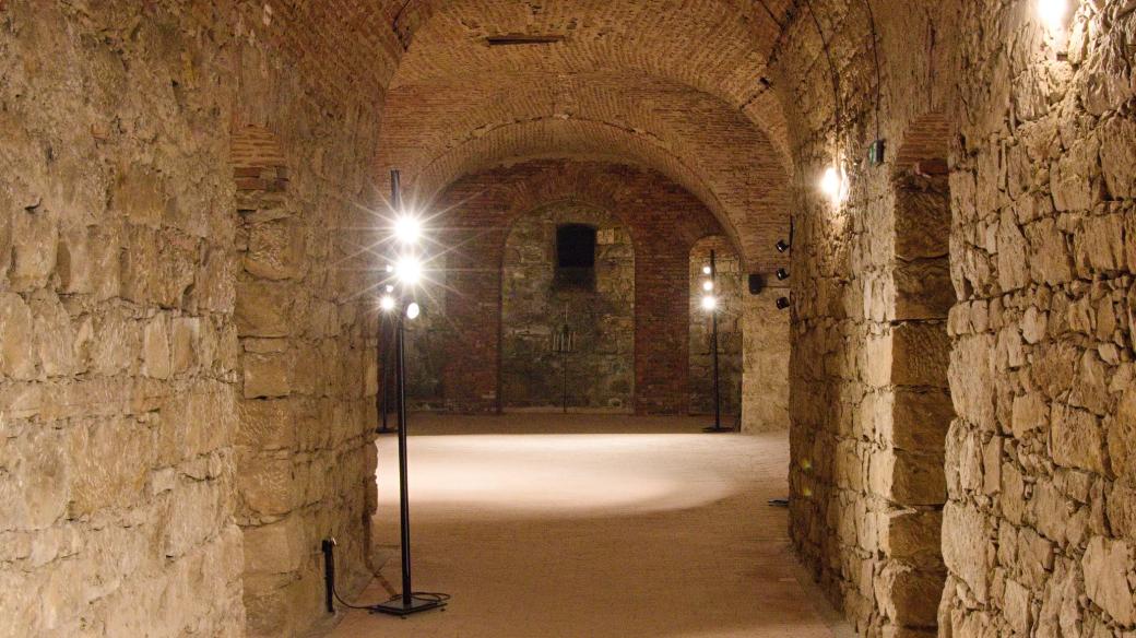 Podzemí baziliky sv. Vavřince a sv. Zdislavy v Jablonném v Podještědí