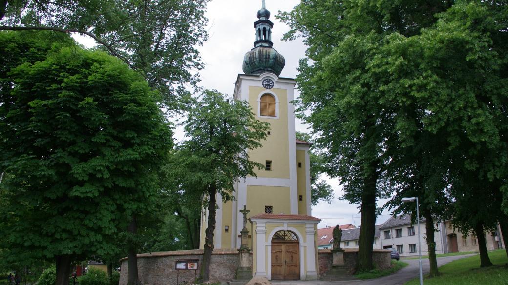 Kostel sv. Jiří v Pivíně