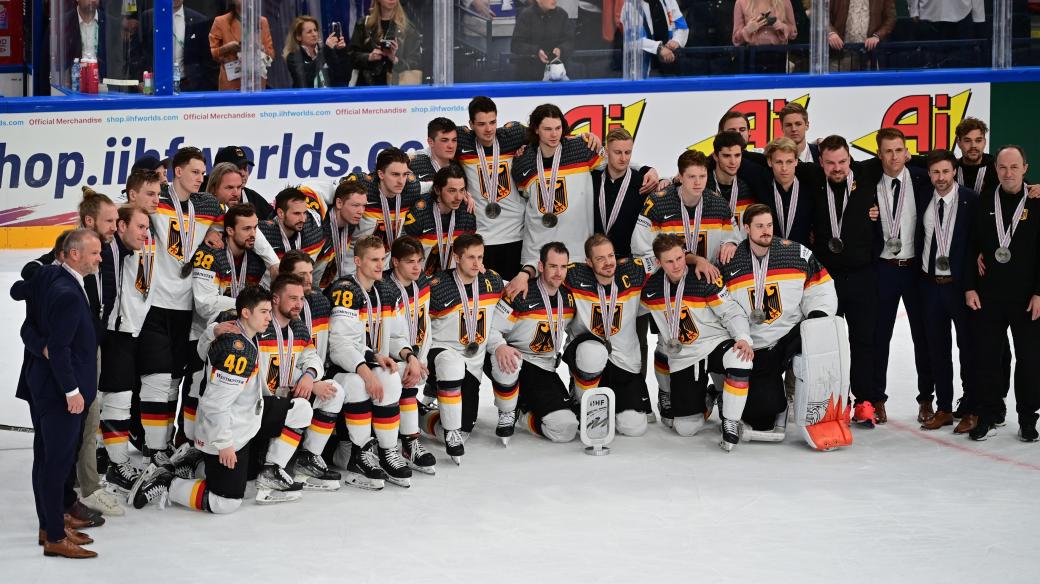 Hokejisté německé reprezentace na mistrovství světa 2023 získali stříbrné medaile