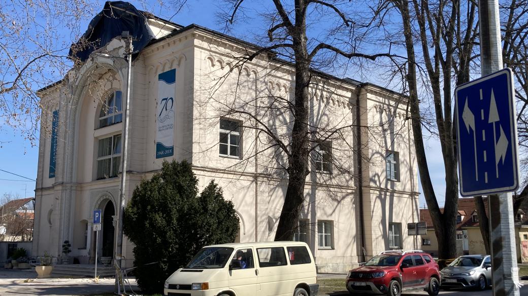 Na obnovu zemětřesením poničené hudební školy Frana Lhotky přispívají různé hudební soubory a spolky v Chorvatsku